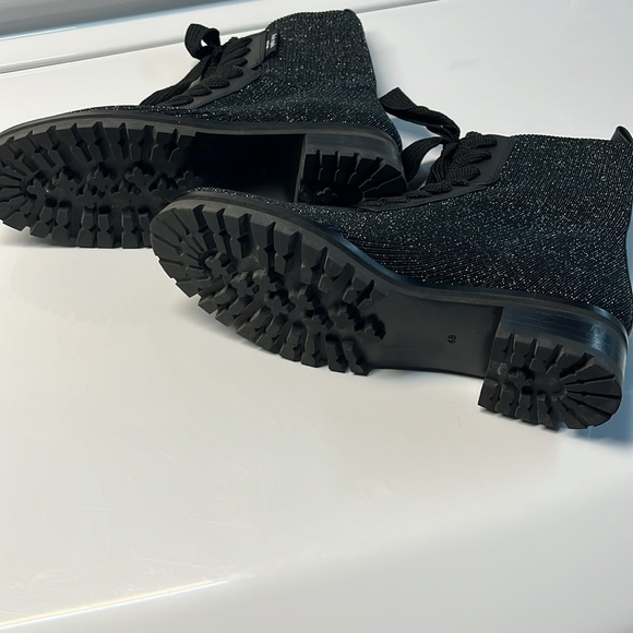 Kate Spade Merigue sparkle boots size 6- scuffs pictured on heels - Picture 5 of 5